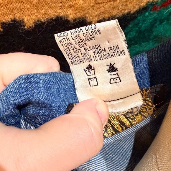 Bob‎ Mackie Vintage Blue Denim Shirt Jacket Floral Embroidered Size Small - Picture 8 of 10